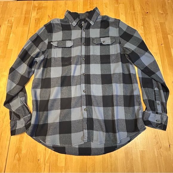 2 for$15 George Blue Checkered Men’s Size L 42-44 - Picture 3 of 10